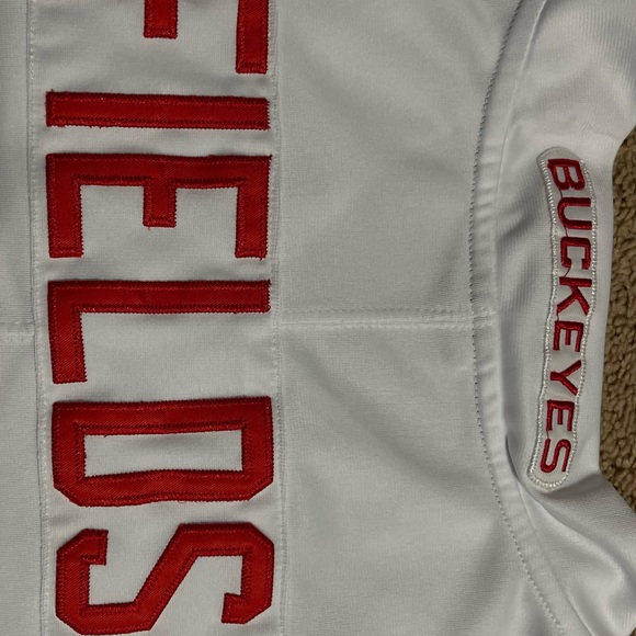 XL Ohio State Fields jersey like new - nonsmoking home - Picture 4 of 5
